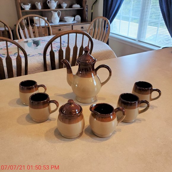 Other - Vintage Brown/Tan Teapot Set